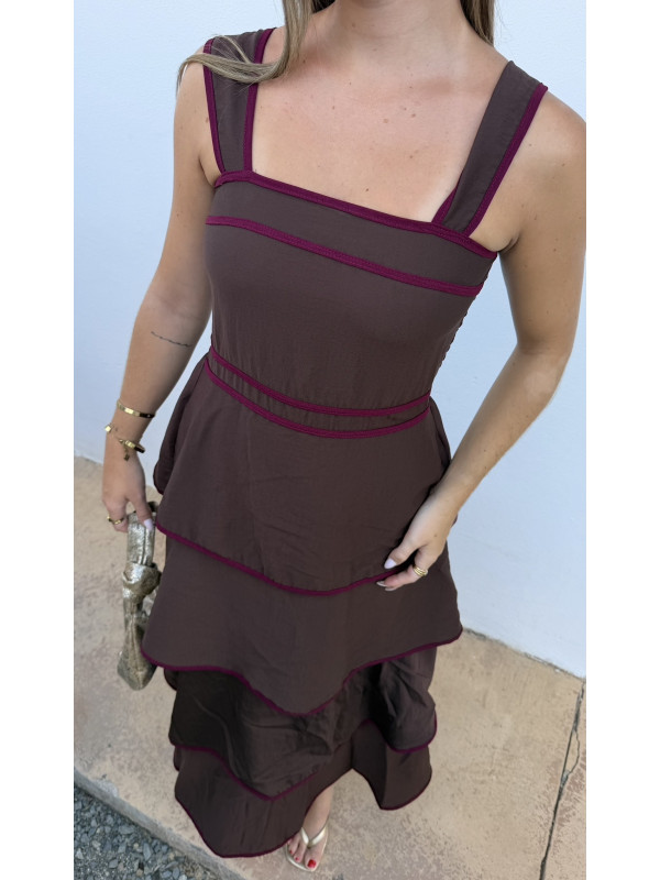 VESTIDO MARRÓN VOLANTES